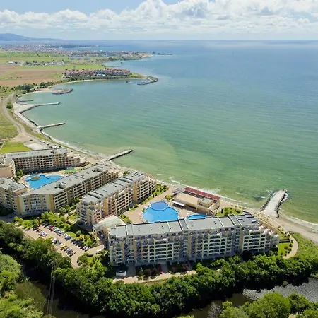 Apartmanhotel Midia Grand Aheloj