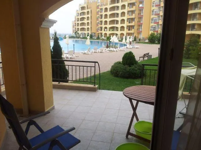 Midia Grand Appart hôtel Aheloy