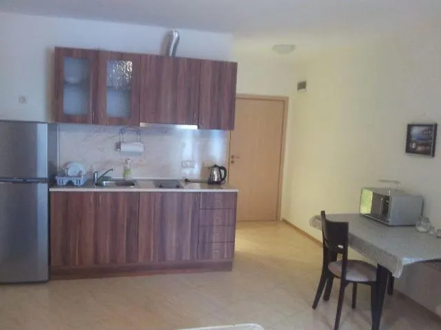 Midia Grand Appart hôtel Aheloy