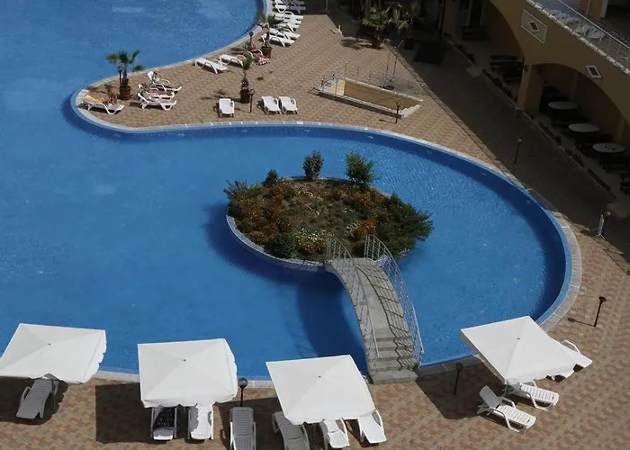 Appart hôtel Midia Grand 4*