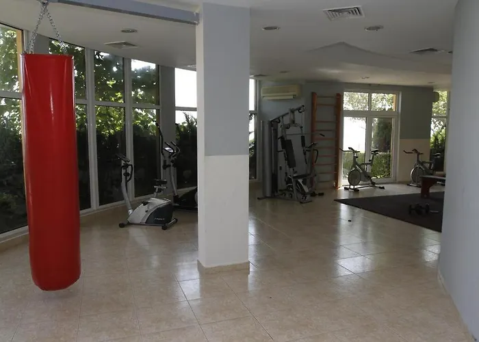 Appart hôtel Midia Grand 4*